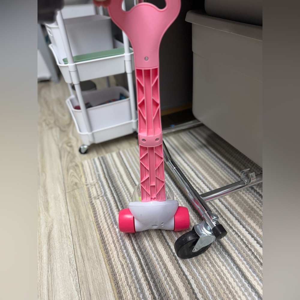 Fisher-Price Pink Push and Pop Toy - Picture 3 of 4